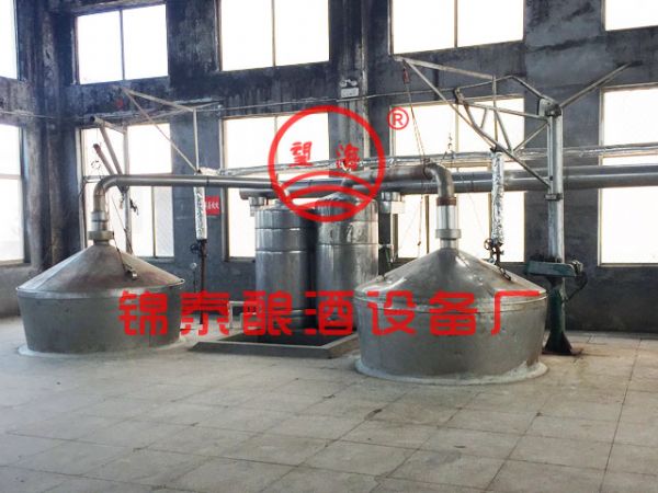錦泰釀酒設(shè)備淺析釀酒企業(yè)如何選對(duì)釀酒設(shè)備